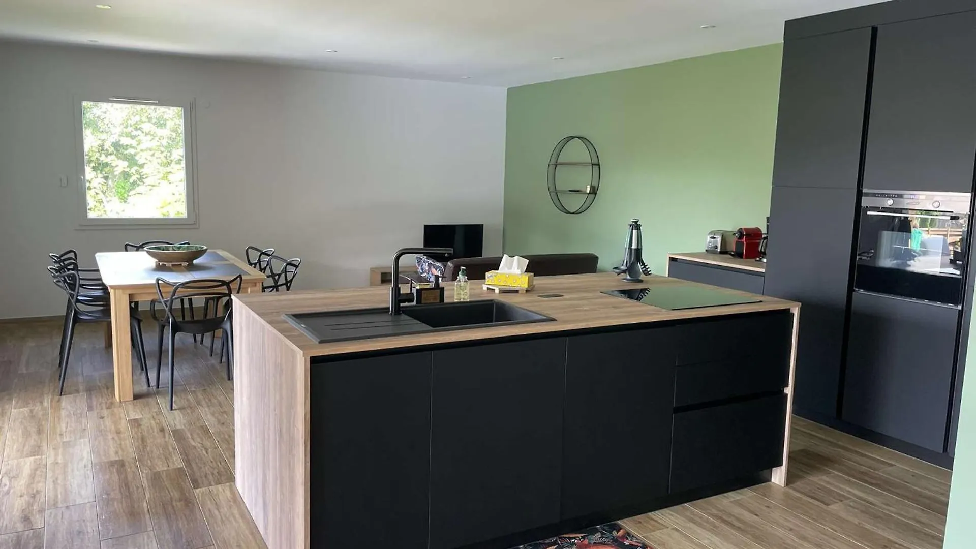 Villa Moderne Avec Piscine Privee Et Grand Terrain En Centre-Ville - Fr-1-382-208 Vallon-Pont-d'Arc